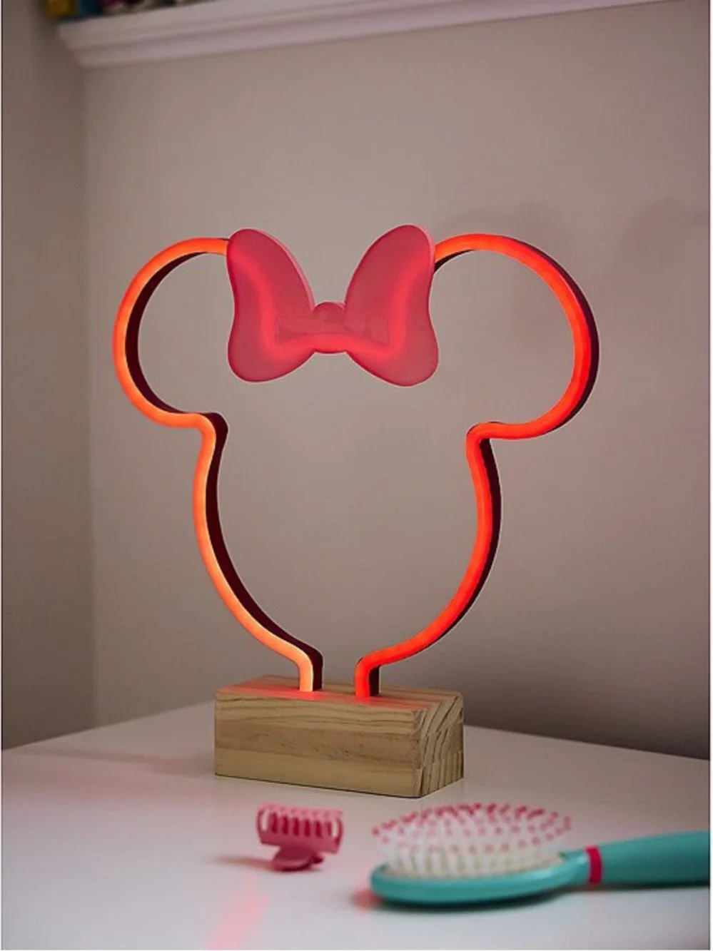 NWT- Disney- LED Light Up- RED- Minnie Mouse Head Neon Accent Light